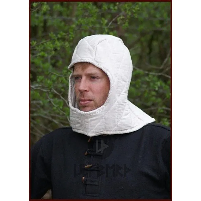 Ulfberth 15. 16. århundrede Polstret Hætte