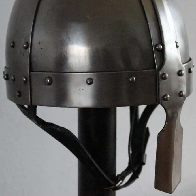 Ulfberth 8. Spangenhelm århundrede - Billede 2