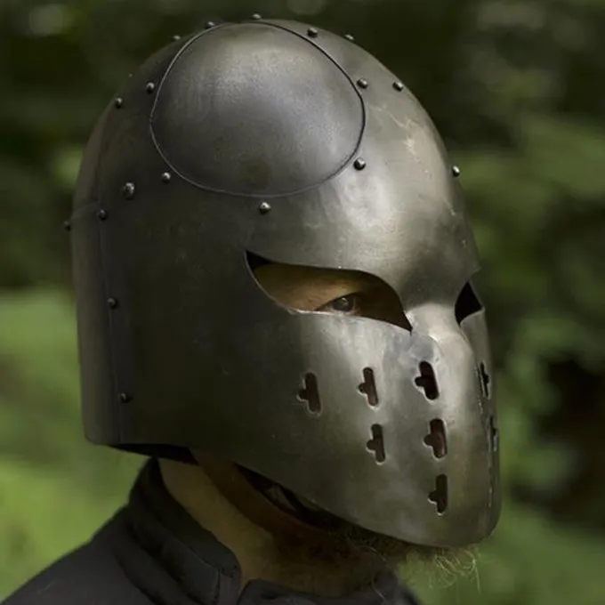 Epic Armoury Berserker Hjelm