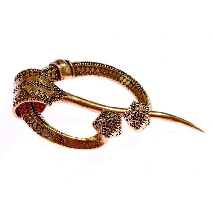 Hestesko Fibula Klintegarda, Bronze