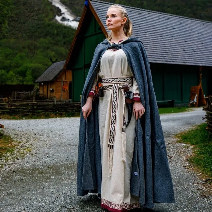 Leonardo Carbone Middelalderlig Kappe Karen Grå - Billede 4