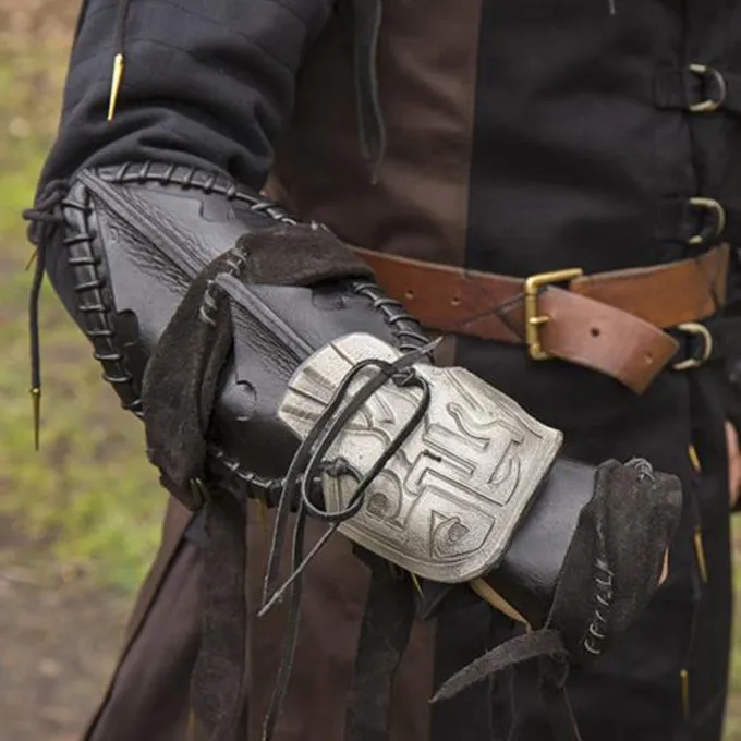 Epic Armoury Mørk Elf Bracer, Højre Arm