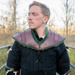 Epic Armoury Noble Læder Gorget, Grøn