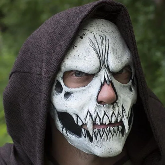 Epic Armoury Skull Trophy Mask, Wit