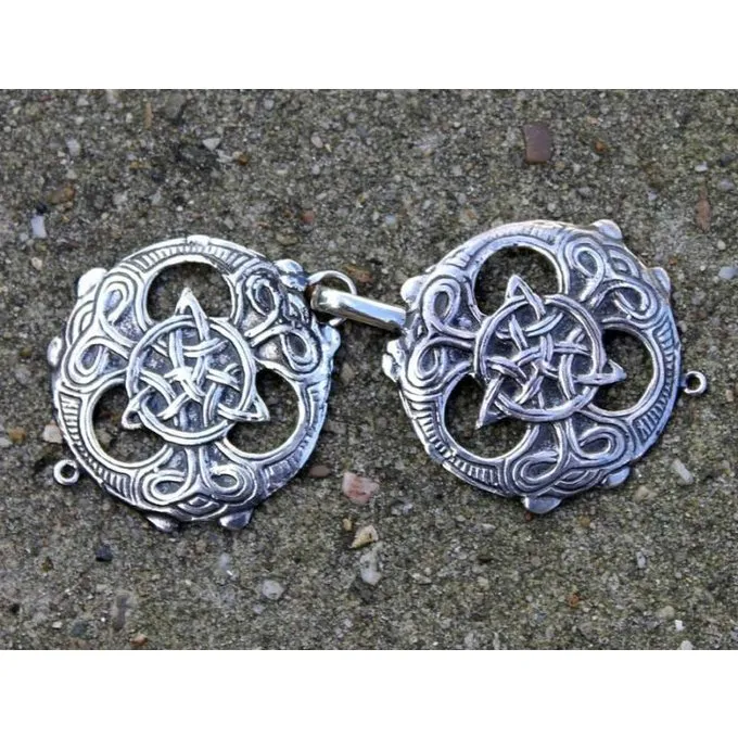 To Foldet Keltisk Lukning