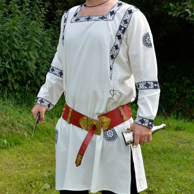 Tunica Manicata, Blå