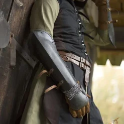Epic Armoury Vambraces Med Chainmail, Patineret