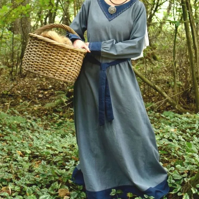 Viking Kjole Helga, Blå Grå-blå